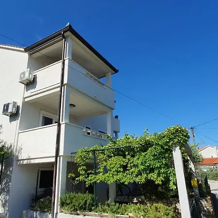 Salsa Apartament Supetar