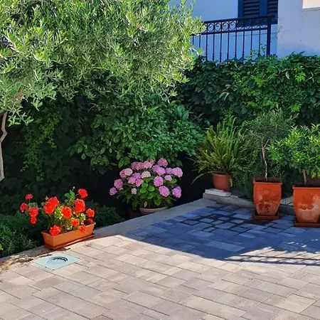 Апартаменты Salsa Супетар