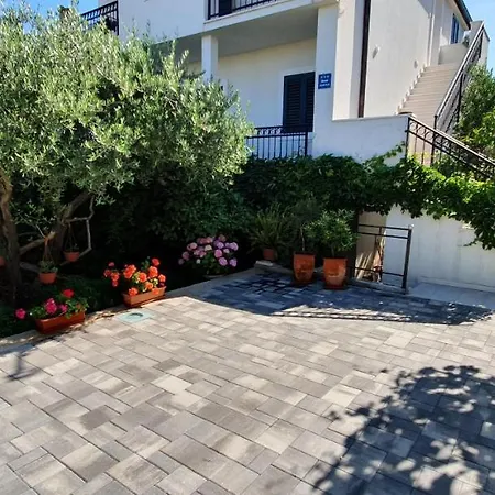 Salsa Apartment