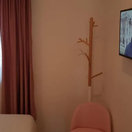 Salsa Apartment